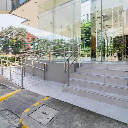 Free Netflix Condo Near It Park With 32-Inch Samsung Hdtv Cebu Exterior foto