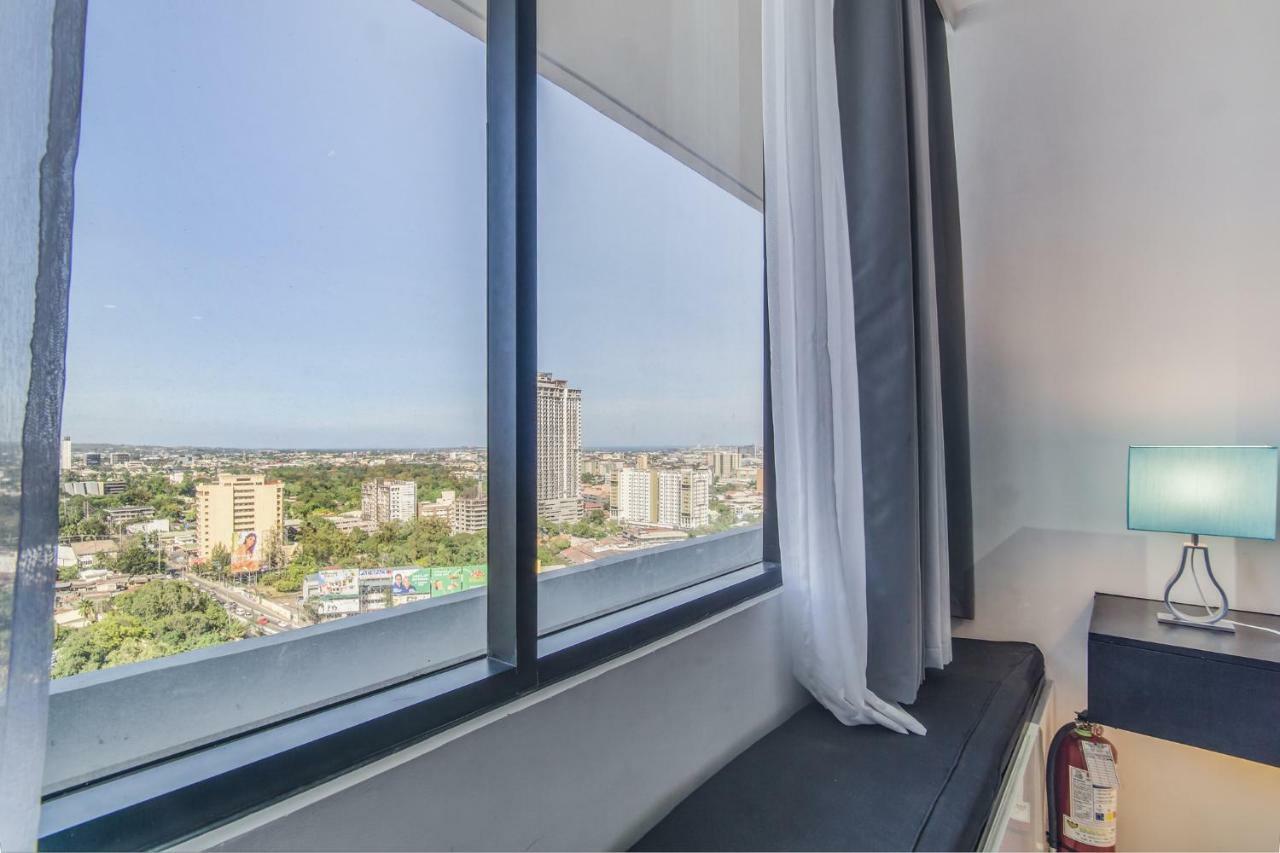Free Netflix Condo Near It Park With 32-Inch Samsung Hdtv Cebu Exterior foto